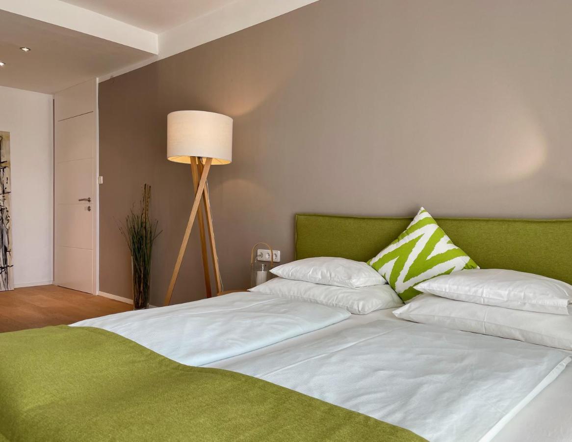 Appartements Gaestehaus Gallob Velden am Woerthersee Exterior photo