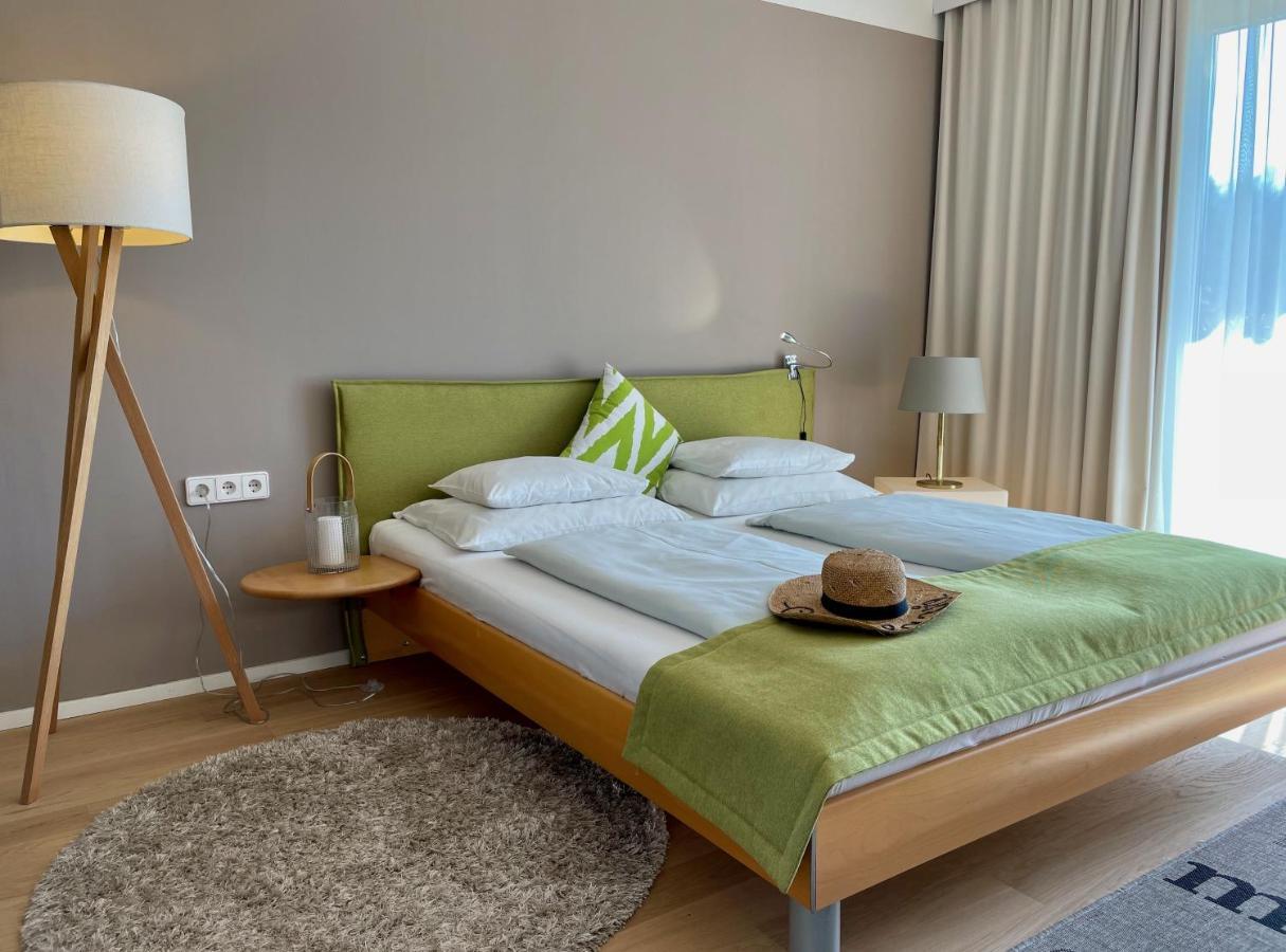 Appartements Gaestehaus Gallob Velden am Woerthersee Exterior photo