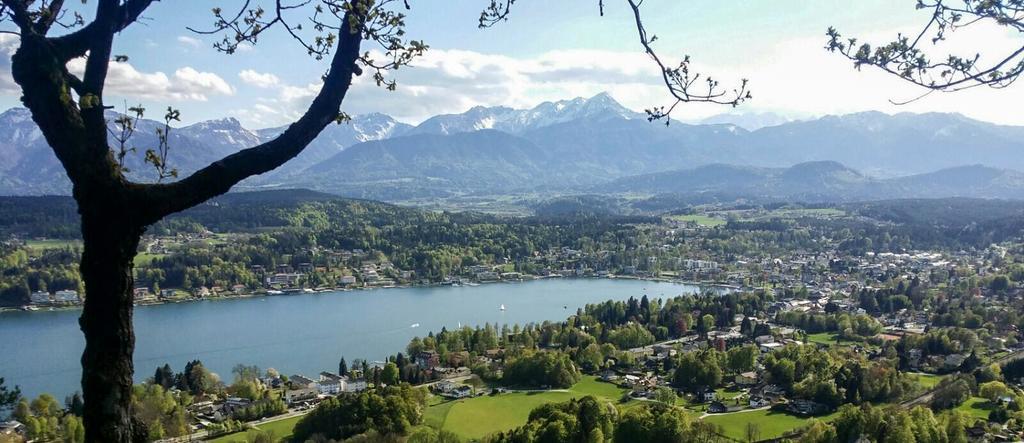 Appartements Gaestehaus Gallob Velden am Woerthersee Exterior photo